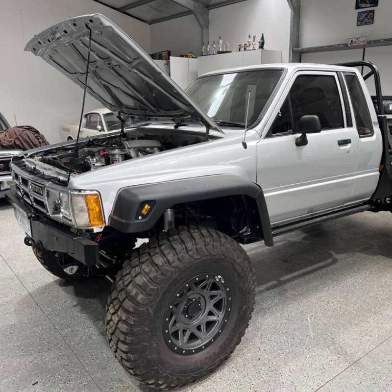 1985 Toyota Hilux YN67 Extra Cab rock crawler — road-legal NSW build